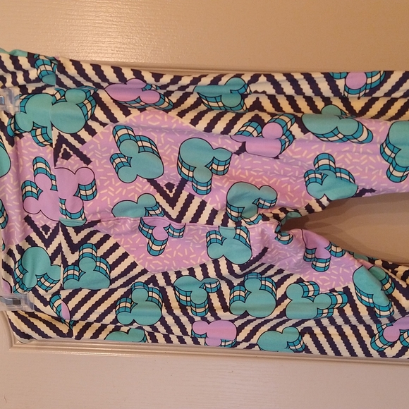 NWOT- LuLaRoe Disney/Mickey Mouse Leggings Tall & Curvy - Picture 3 of 4